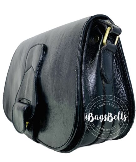 Bolso bandolera de cuero media luna negro
