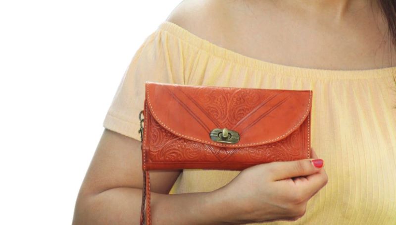 cartera naranja