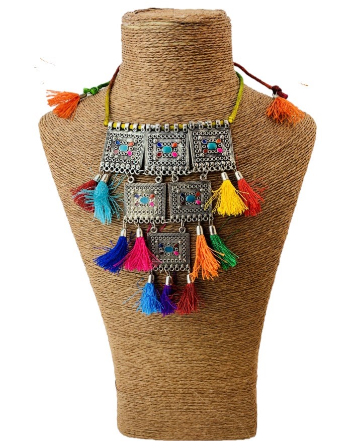 Collar de gargantilla de estilo bohemio étnico borlas multi