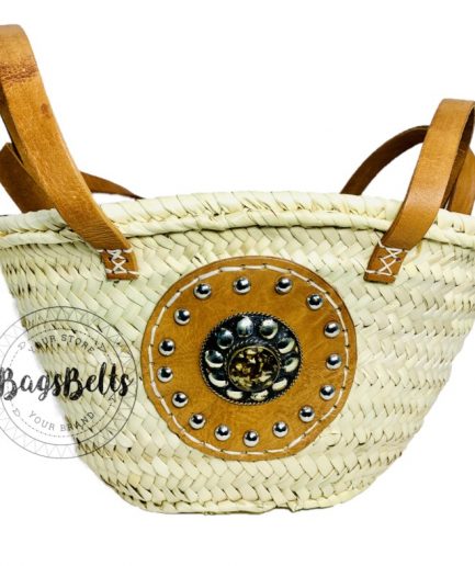 Capazo de cuero y mimbre