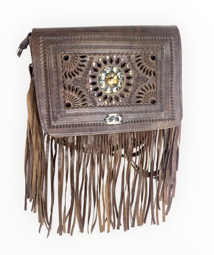 Bandolera  marrón hecha de cuero de curtido tradicional Eliza