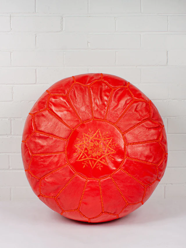 Puf marroquí de piel naranja