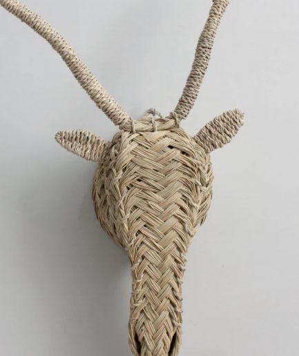 Cabeza de animal esparto tejida, gacela