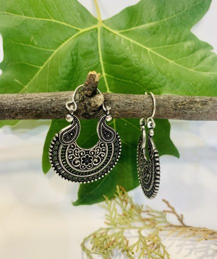 Pendientes boho étnicos plateados
