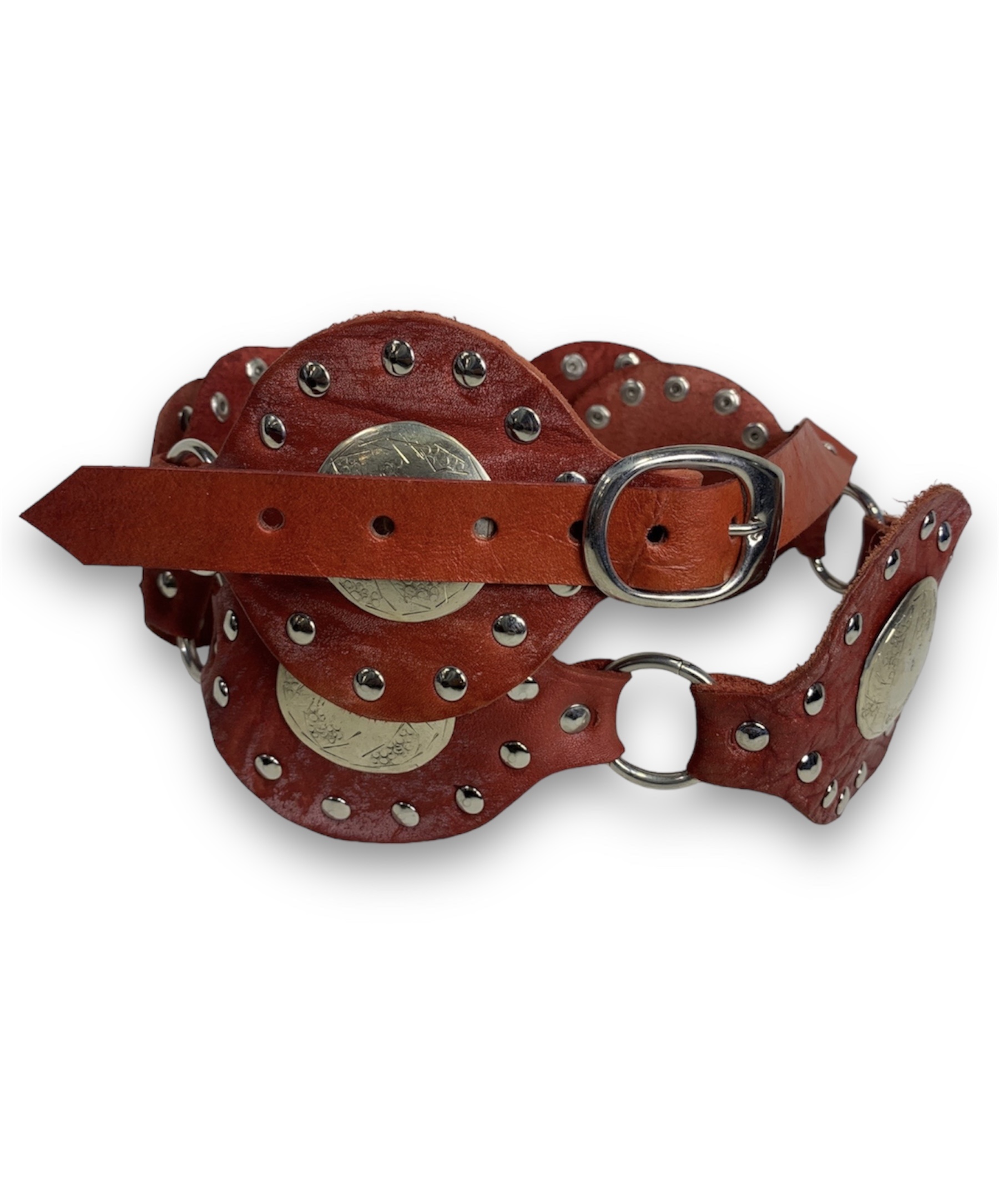 Cinturón ancho de cuero rojo con aros hippie chic
