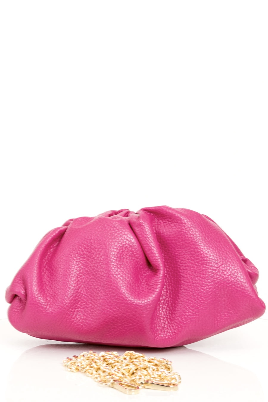 Clutch de piel fucsia con cadena Anastasia