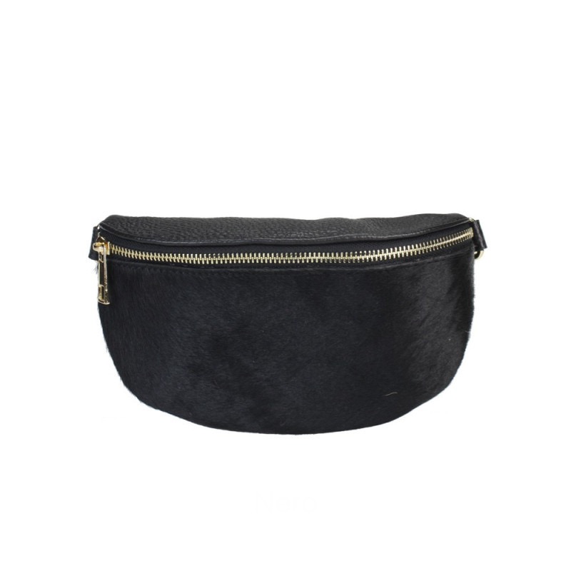 Riñonera animal print potro negro de piel Italiana Carla