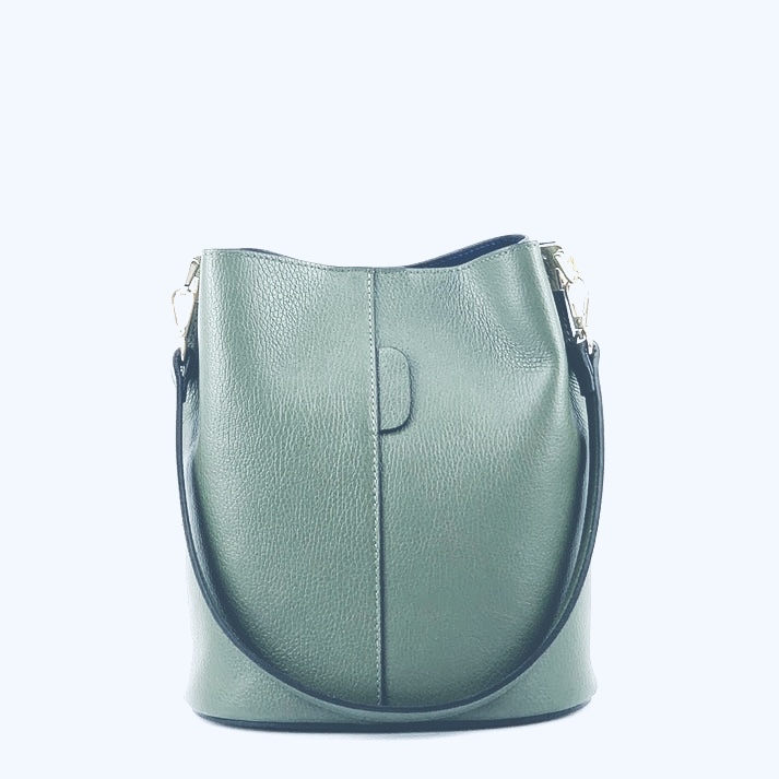Bolso cubo verde agua de hombro en cuero Italiano Chiara