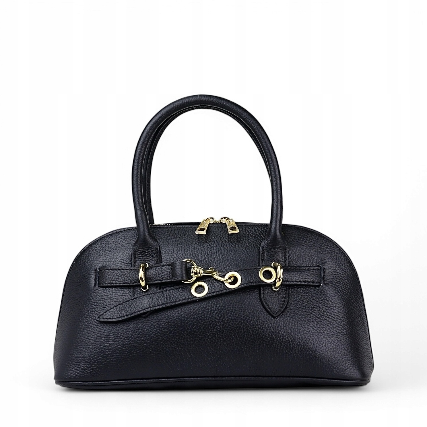 Bolso de cuero negro minimalismo y elegancia en uno