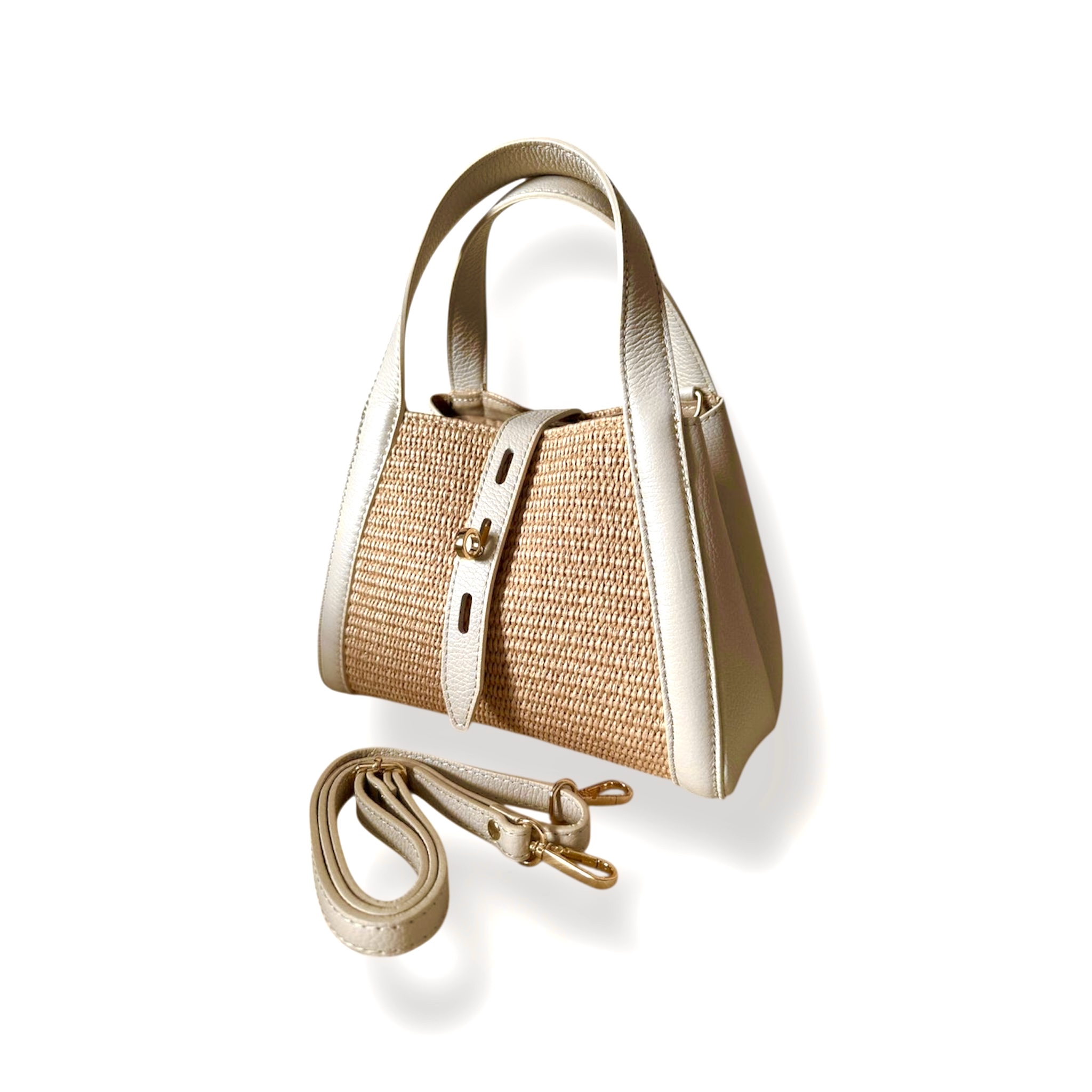 Bolso bandolera en cuero beige y rafia Aroa