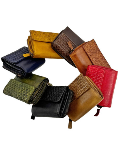 Cartera billetera mediana trenzada de piel lavada  Axelle