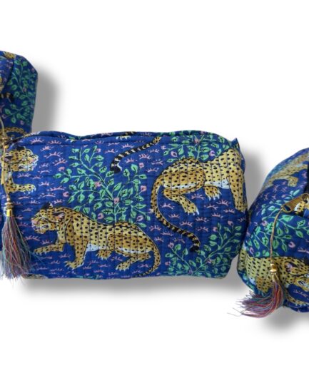 Set de neceseres azul estampado Leopardo – Elegancia Salvaje