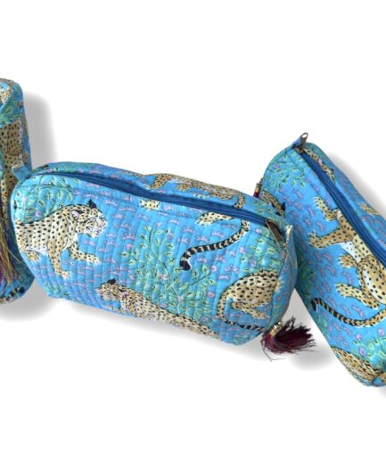 Set de neceseres celeste estampado Leopardo – Elegancia Salvaje