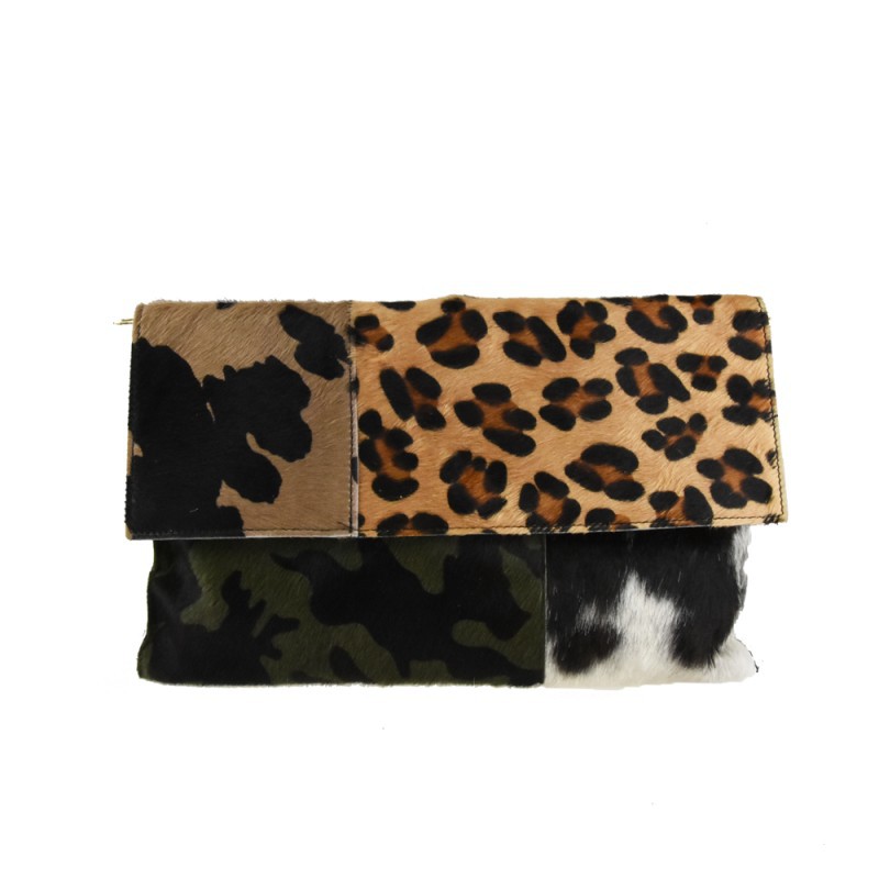Clutch de piel y pelo patchwork leo